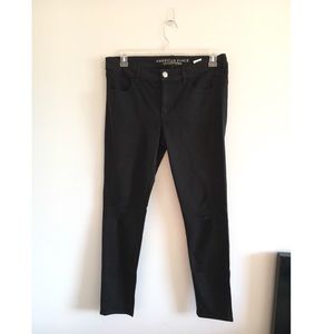 American Eagle Distressed Jeans